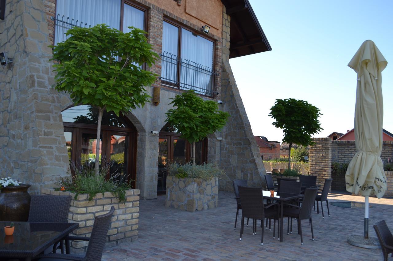 Garni Hotel Chicha - Winery Skrbic Belgrade Exterior photo